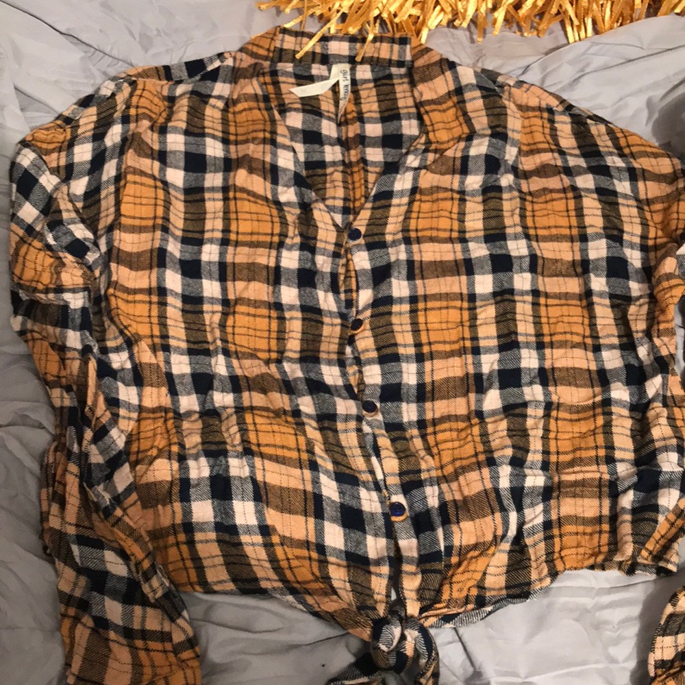 Long sleeve plaid top